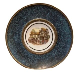 Vintage Regency decorat wall plate